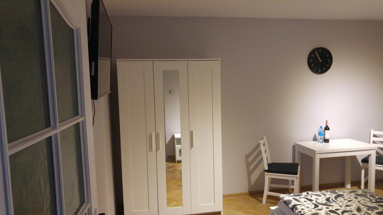 Rent0Nline Niepodleglosci Rooms Metro Варшава Екстер'єр фото